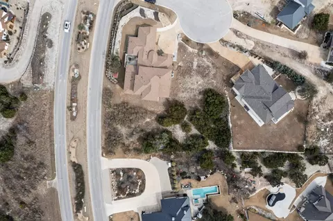 1505 Chalk Bluff Ct, Leander, TX 78641 photo 2