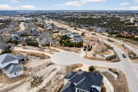 1505 Chalk Bluff Ct, Leander, TX 78641 photo 3