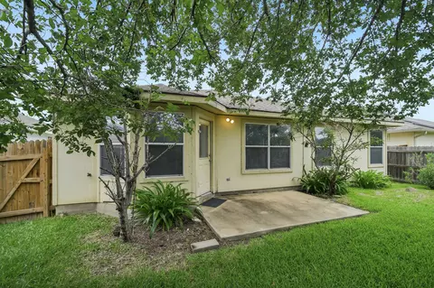 Exterior - 610 Lavaca Loop, Elgin, TX 78621 photo 4 of 6