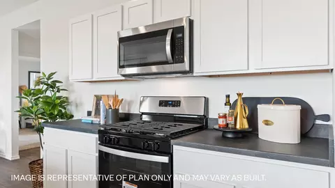 Kitchen - 191 Arnold Loop, Uhland, TX 78640 photo 6 of 6
