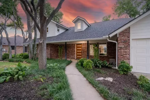 944 Blue Spring Cir, Round Rock, TX 78681