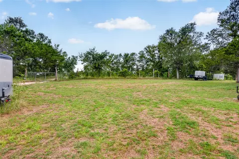 266 Beaver Rd, Elgin, TX 78621 photo 6