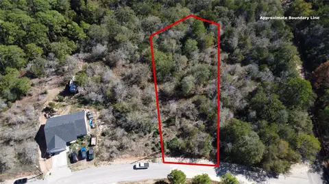 243 Hanauma Dr, Bastrop, TX 78602