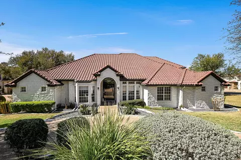 32 Wingreen Loop, The Hills, TX 78738