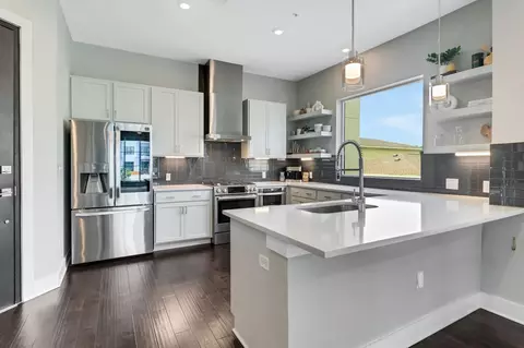 4325 Jackson Ave #2204, Austin, TX 78731