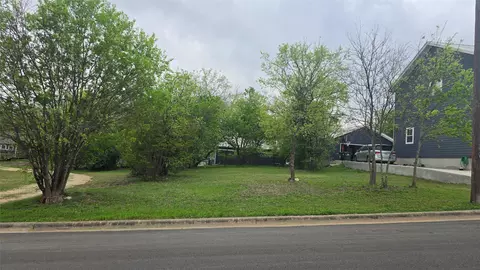 406 E 4th St, Georgetown, TX 78626