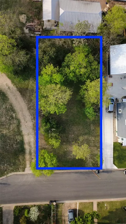 406 E 4th St, Georgetown, TX 78626 photo 4