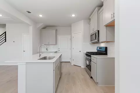 Kitchen - 430 Elephant Island Loop, Kyle, TX 78640 photo 3 of 4