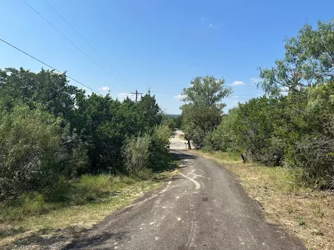 1105 Hillyer St, San Marcos, TX 78666