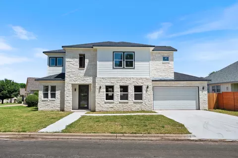 148 Preston Trl, Meadowlakes, TX 78654