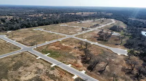 104 Sonoma Dr, Elgin, TX 78621 photo 5