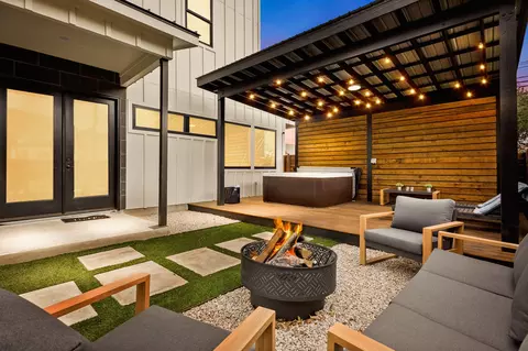4418 Red River St #1, Austin, TX 78751