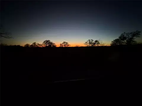 1180 Bugtussle Ln, Luling, TX 78648 photo 21