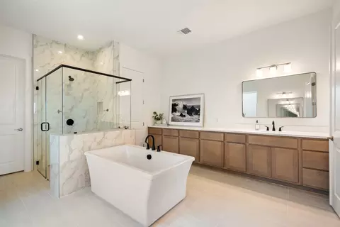 Bath - 4916 Sapri Path, Leander, TX 78641 photo 2 of 5