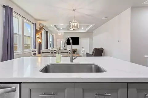 Kitchen - 2139 Blackhawk Loop, Belton, TX 76513 photo 4 of 4