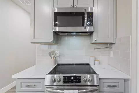 Kitchen - 2139 Blackhawk Loop, Belton, TX 76513 photo 2 of 4