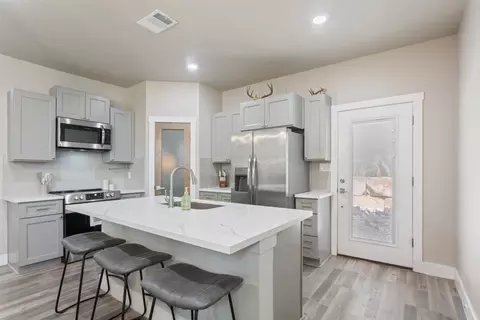 Kitchen - 2139 Blackhawk Loop, Belton, TX 76513 photo 1 of 4