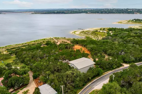 View/Area - 7100 Comanche Trl, Austin, TX 78732 photo 3 of 16