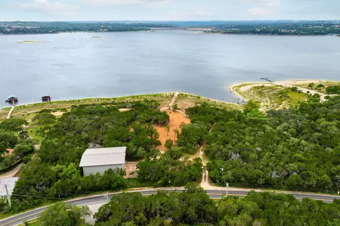 View/Area - 7100 Comanche Trl, Austin, TX 78732 photo 4 of 16