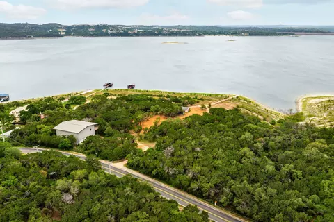 View/Area - 7100 Comanche Trl, Austin, TX 78732 photo 2 of 16