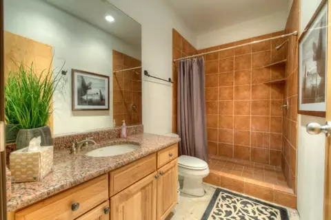 Bath - 7100 Comanche Trl, Austin, TX 78732 photo 1 of 1