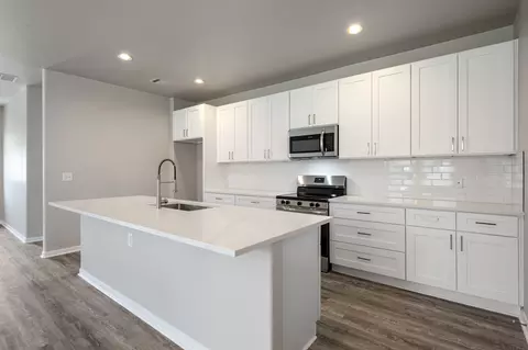 13513 Kearns Dr, Pflugerville, TX 78660