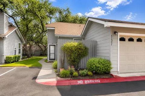 6501 Brush Country Rd #137, Austin, TX 78749
