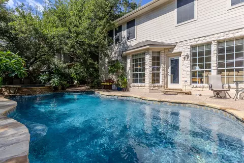2041 Saint Andrews Dr, Round Rock, TX 78664