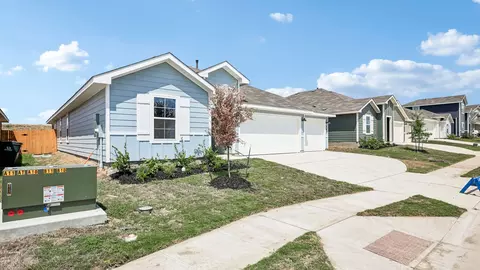 Exterior - 164 Gilmer Ln, Buda, TX 78610 photo 3 of 4