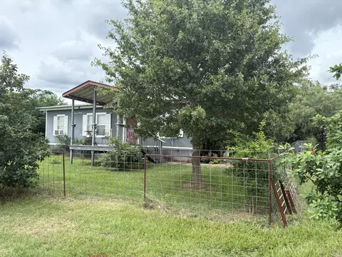 2990 S 304 Hwy, Rosanky, TX 78953