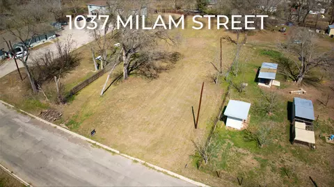 1037 Milam St, Luling, TX 78648 photo 17