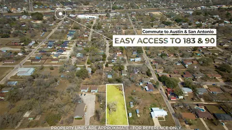 1037 Milam St, Luling, TX 78648 photo 4