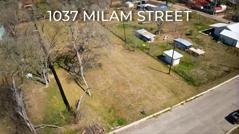 1037 Milam St, Luling, TX 78648 photo 15