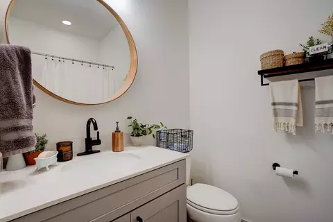 Bath - 2240 Ringstaff Rd, Leander, TX 78641 photo 3 of 3