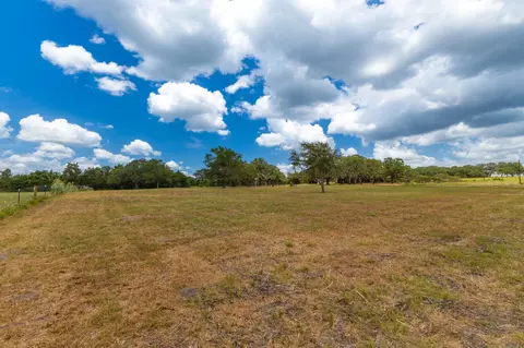 2160 Baca Loop, Flatonia, TX 78941 photo 11