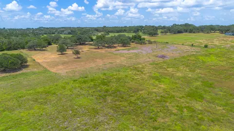 2160 Baca Loop, Flatonia, TX 78941 photo 25