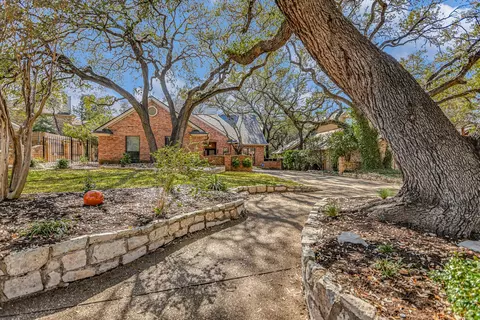 5402 Odessa Ln, Austin, TX 78731