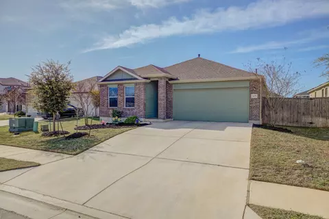 105 Isaac Millsaps Trl, Bastrop, TX 78602