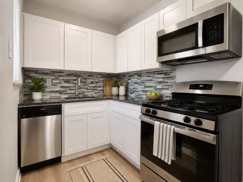 204 E 30th St #101, Austin, TX 78705 photo 3
