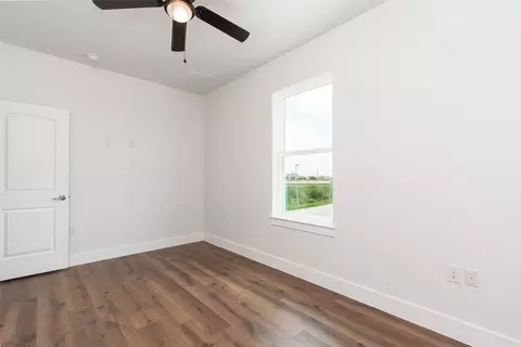 Bedroom - 121 Calvin Smith Ln #A & B, Jarrell, TX 76537 photo 4 of 12