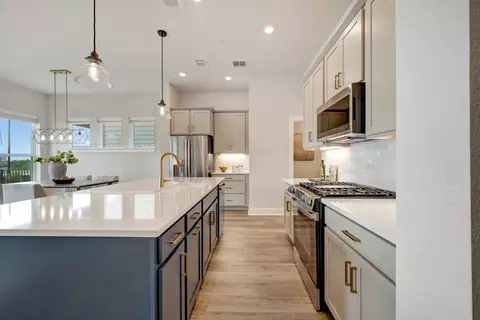 Kitchen - 5606 Forks Rd, Austin, TX 78747 photo 3 of 4