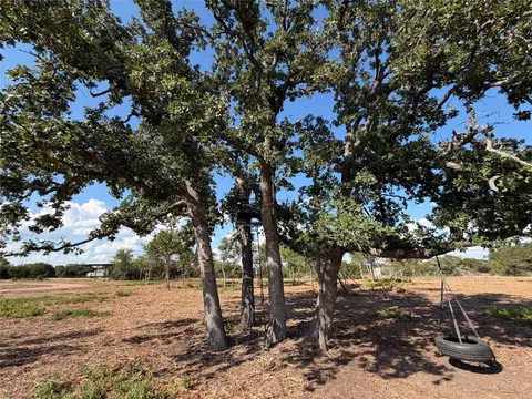 7257 Cr 252, Bertram, TX 78605 photo 10