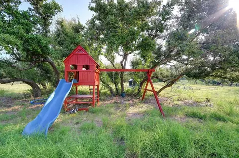 Exterior - 8952 Ranch Rd 165, Blanco, TX 78606 photo 2 of 6