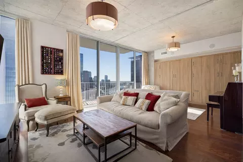 360 Nueces St #2509, Austin, TX 78701