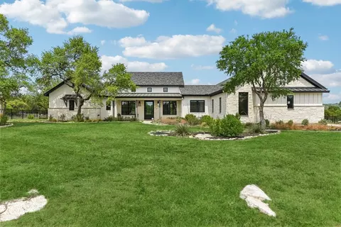 116 Tranquility Trails Dr, Spicewood, TX 78669