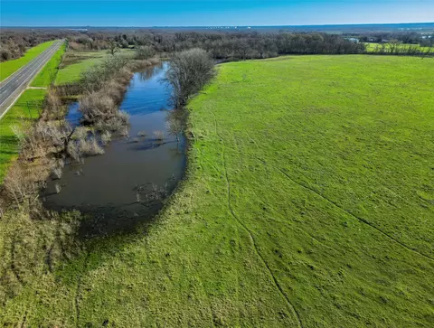 000 Hwy 79, Hearne, TX 77859