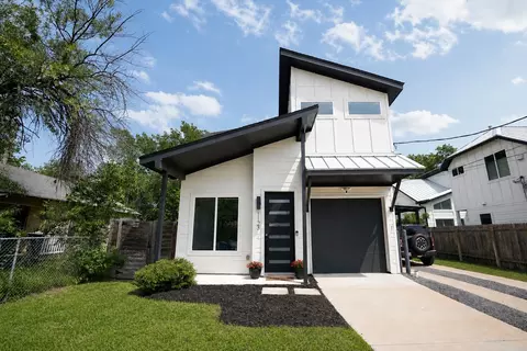1123 Omega Ave #1, Austin, TX 78721