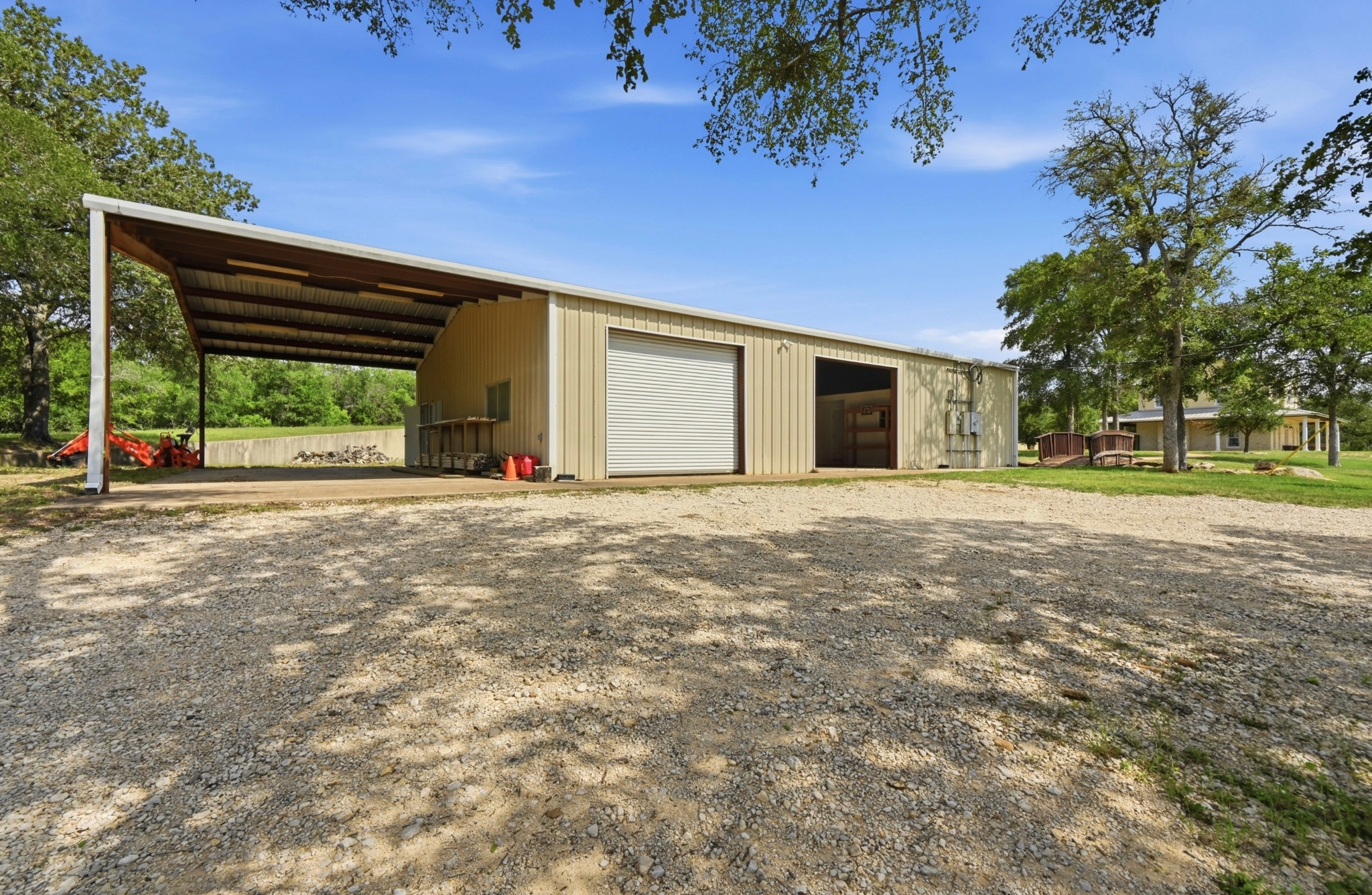 1175 Southern Way, Luling, TX 78648 photo 8