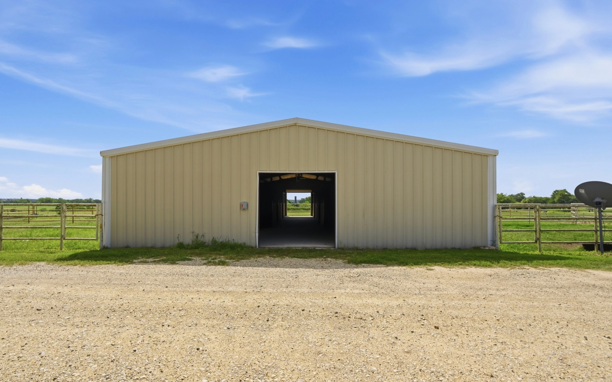1175 Southern Way, Luling, TX 78648 photo 10