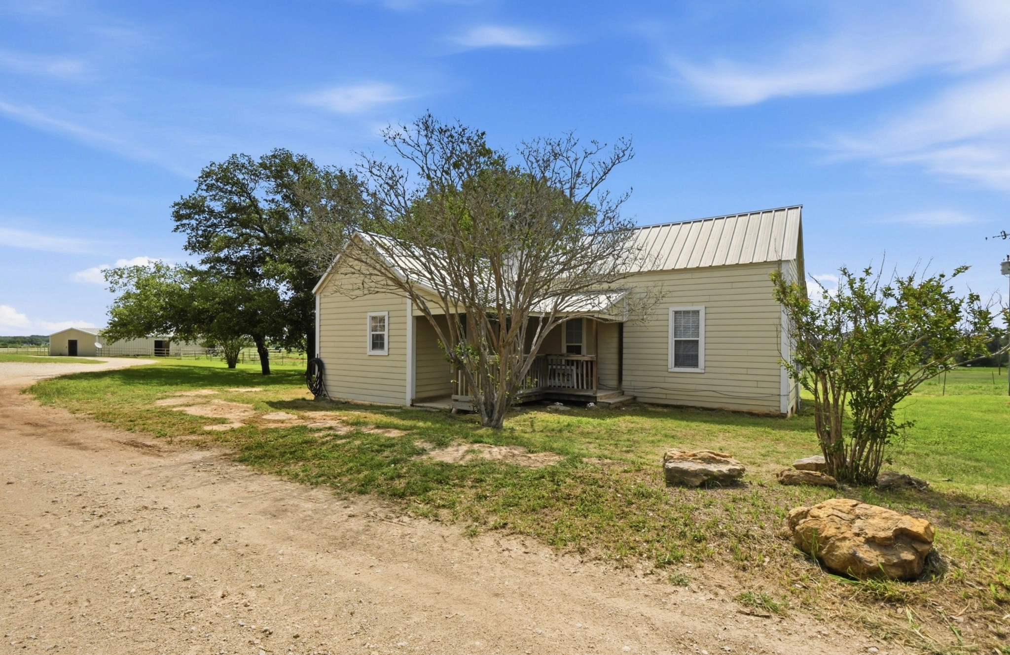 1175 Southern Way, Luling, TX 78648 photo 11